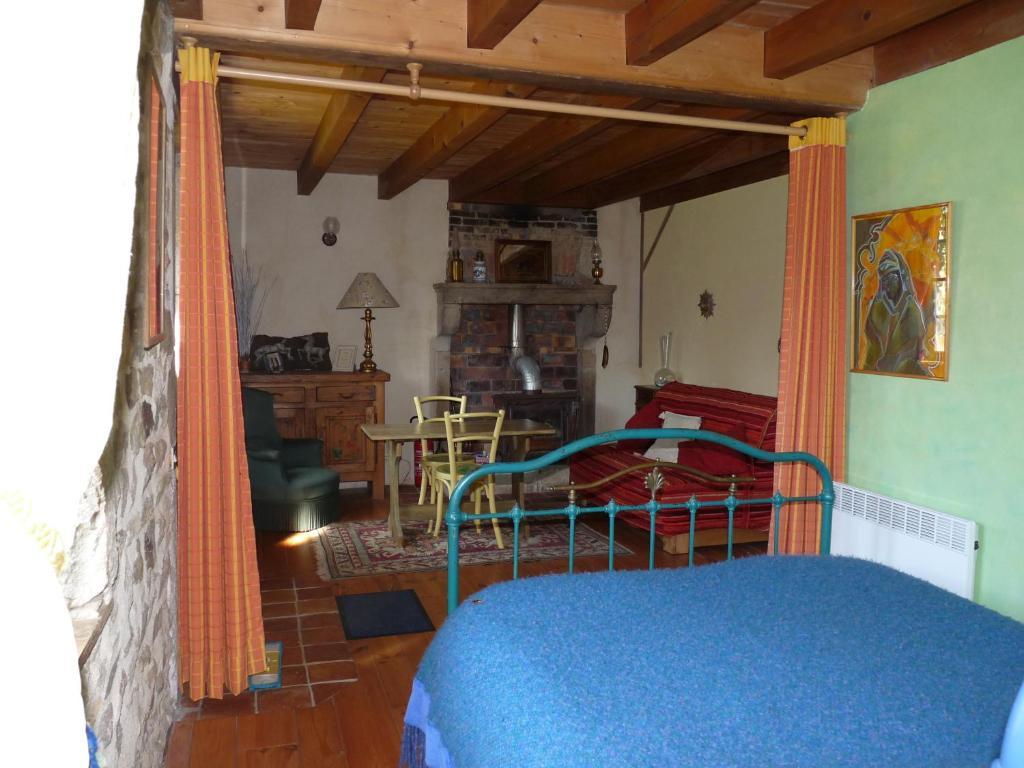 Le Trot'In Chair Bed and Breakfast Martigny-le-Comte Pokój zdjęcie